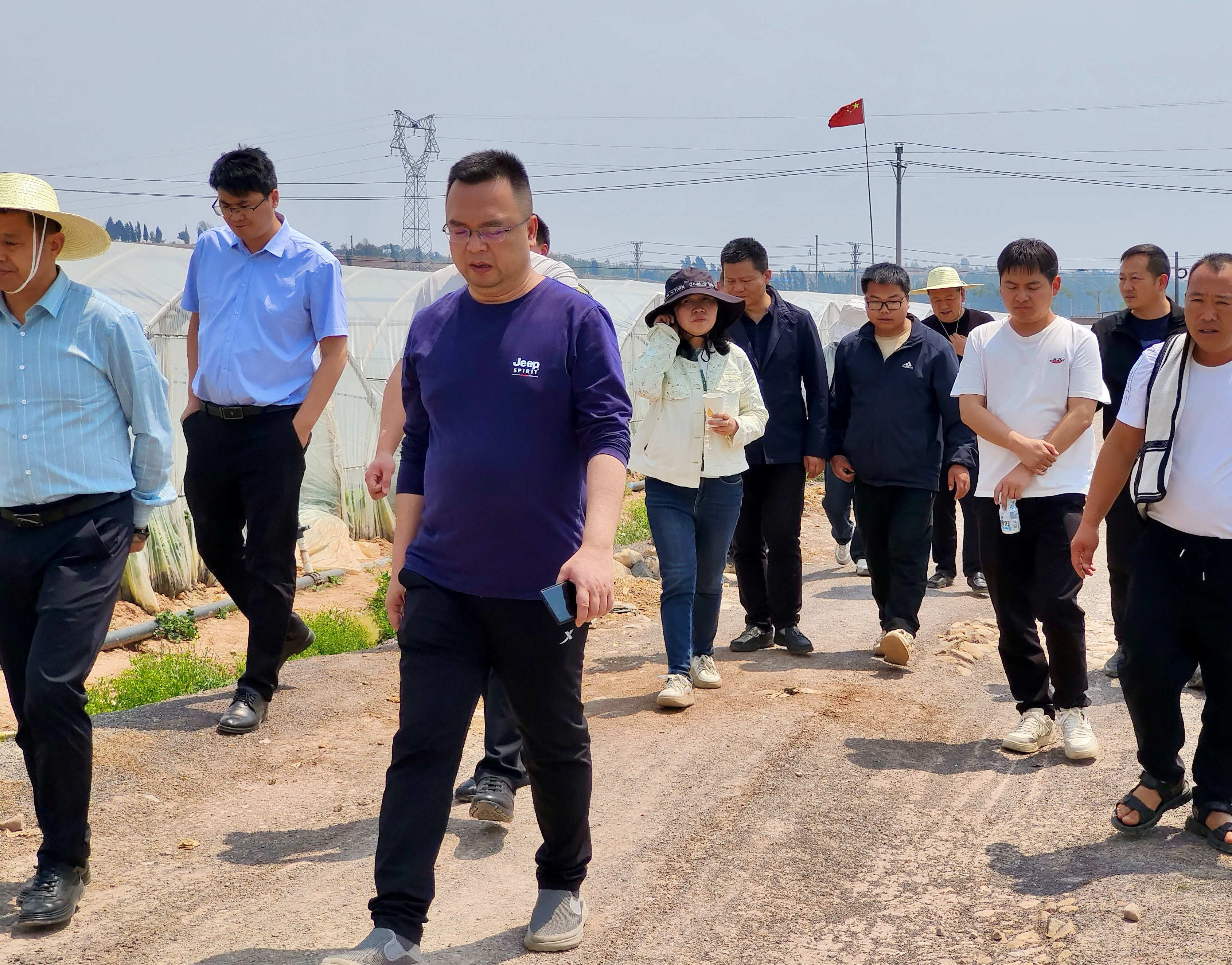 楊凌科技集團(tuán)：綠色農(nóng)化項(xiàng)目組深入市場開展調(diào)研
